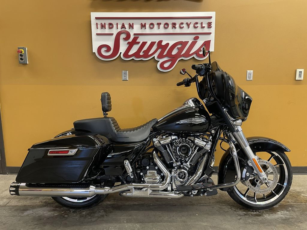 Street Glide®