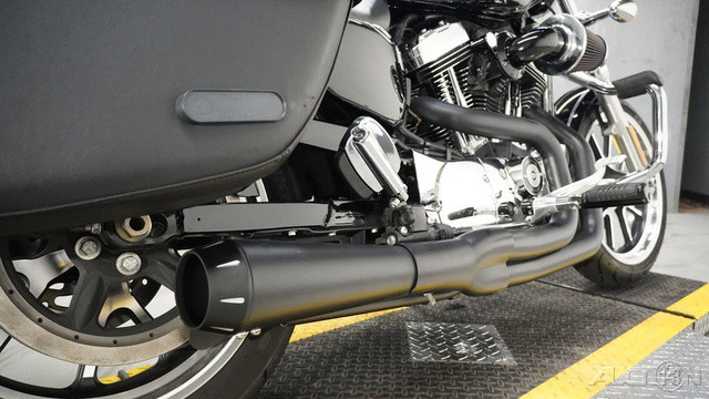 Sportster® SuperLow® 1200T