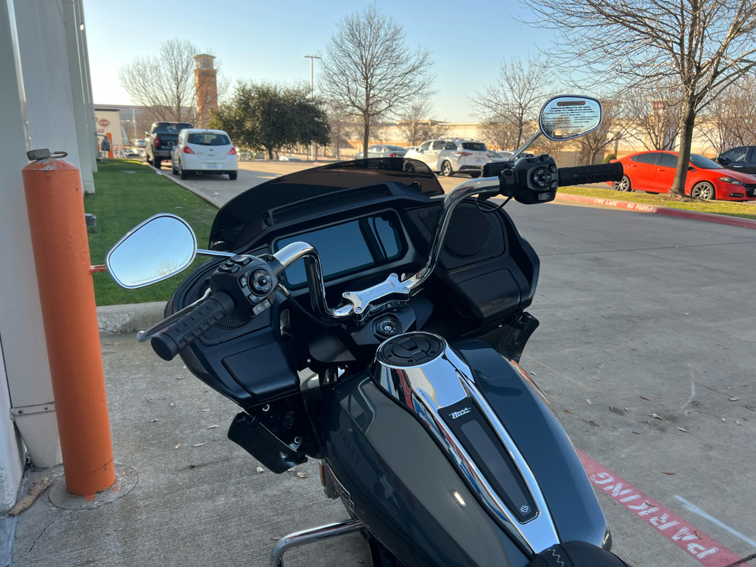 Road Glide®