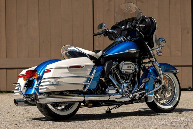 Electra Glide® Revival