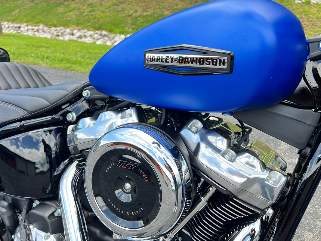 Street Bob®