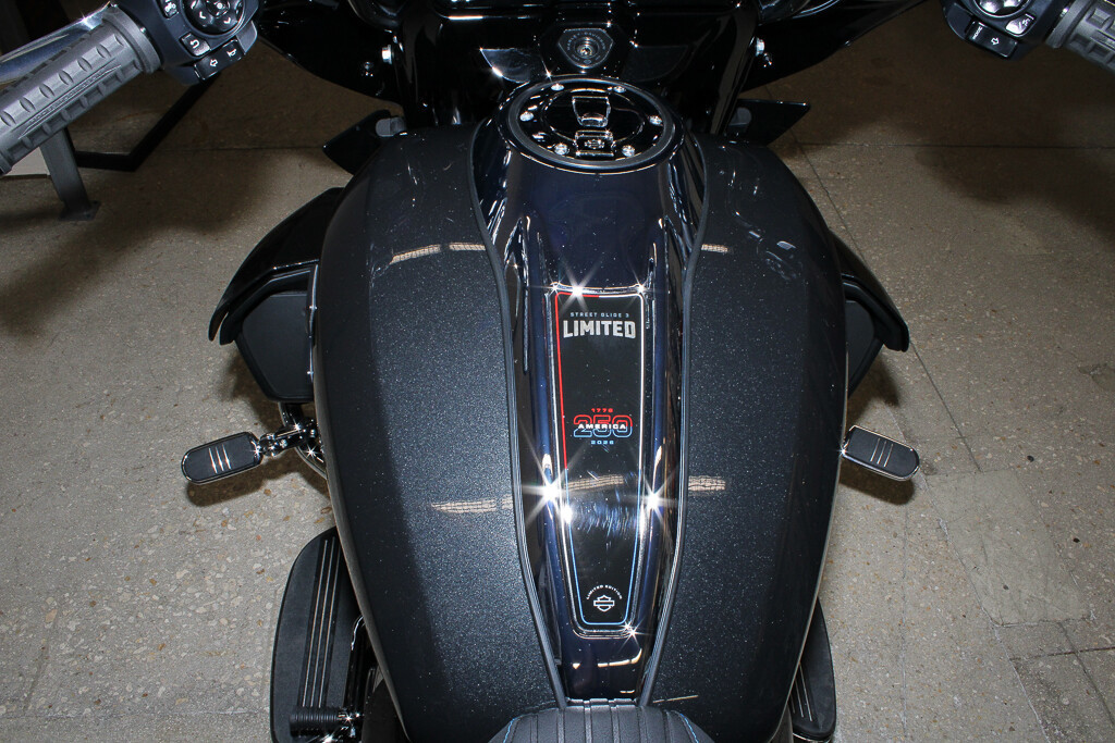 Street Glide® 3 Limited