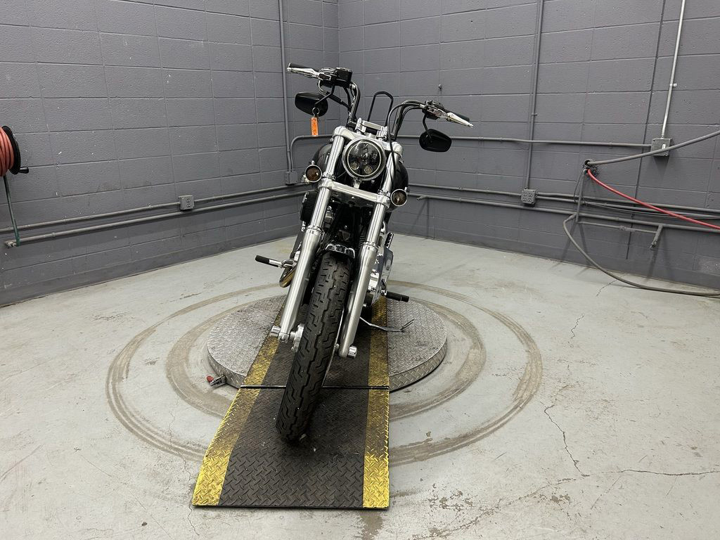 Dyna® Super Glide® Custom