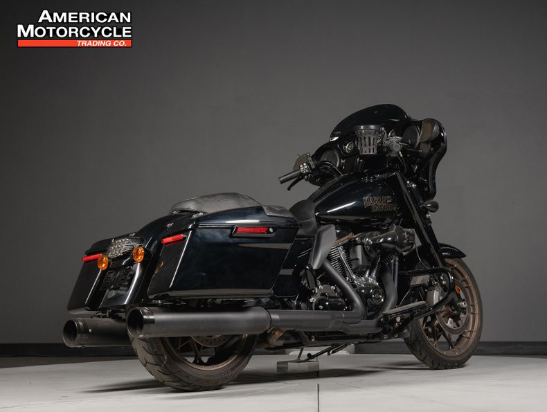 Street Glide® ST