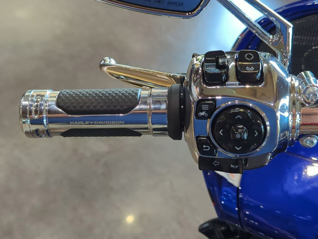 CVO® Road Glide®