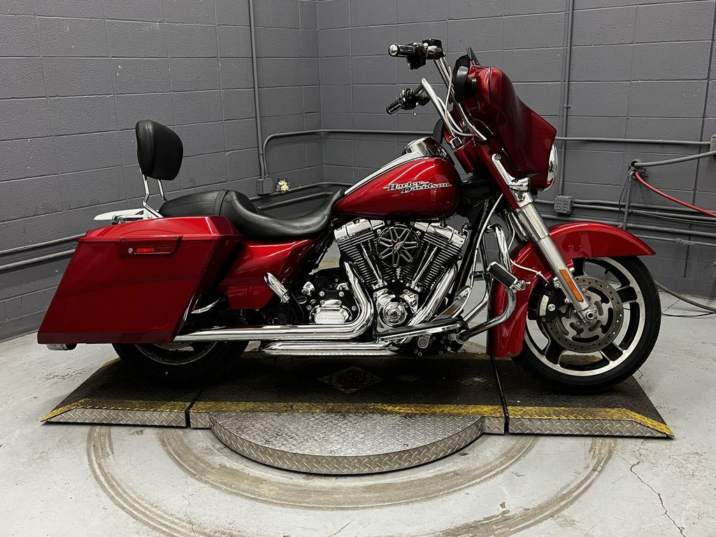 Street Glide®