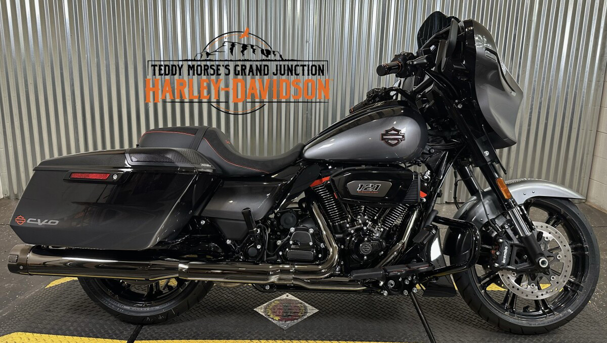 CVO® Street Glide®