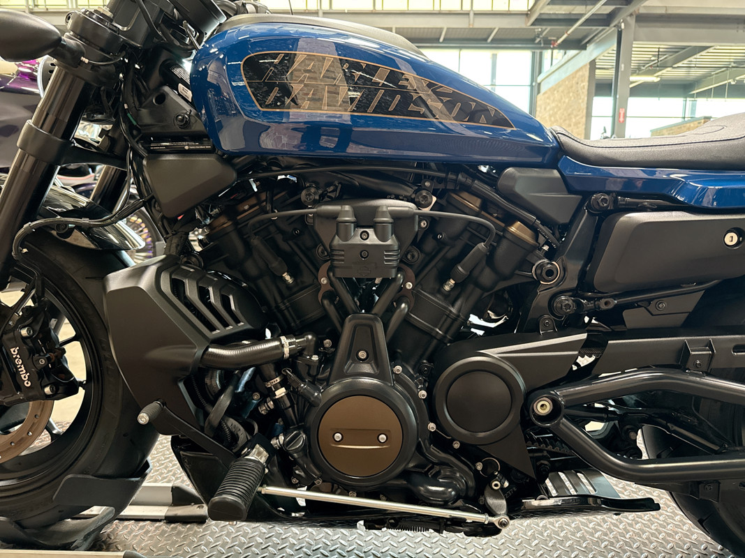 Sportster® S