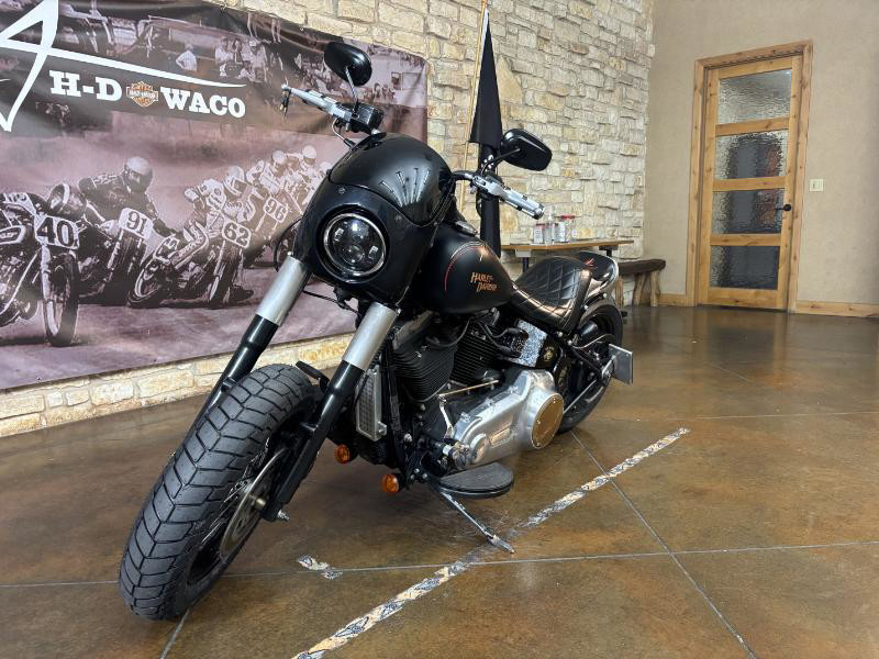 Softail® Cross Bones®
