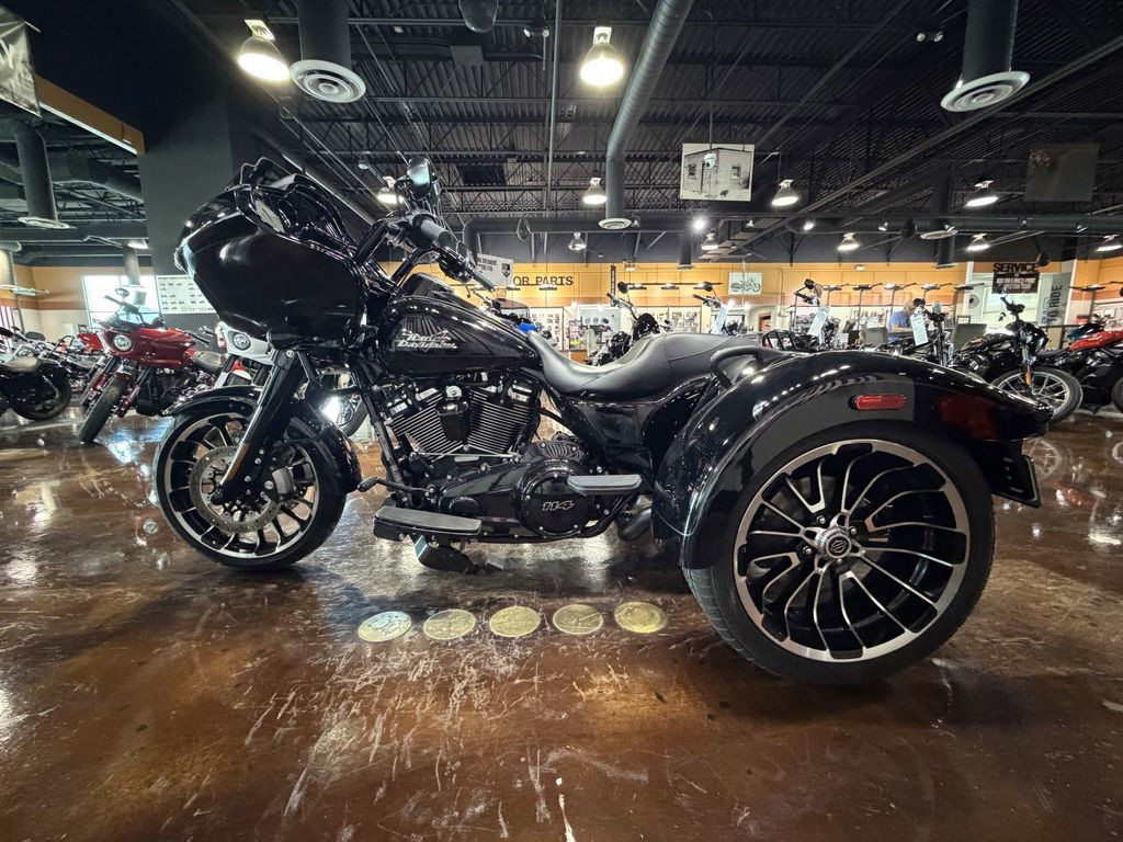 Road Glide® 3