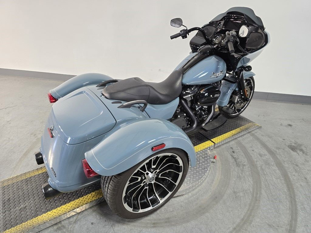 Road Glide® 3