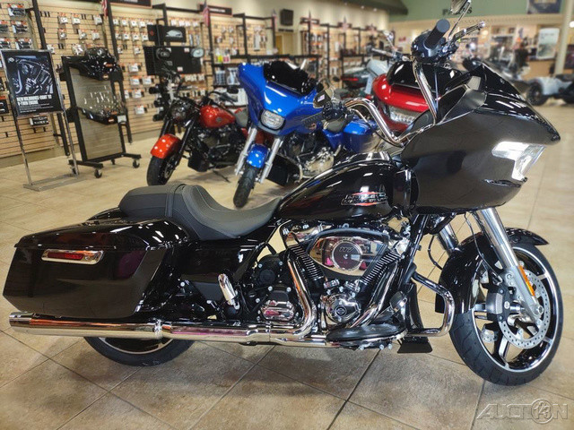 Road Glide®