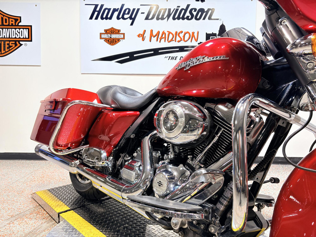 Street Glide®