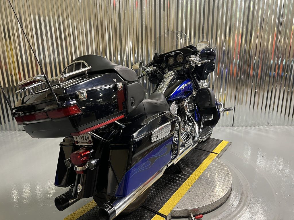 CVO® Ultra Classic Electra Glide®