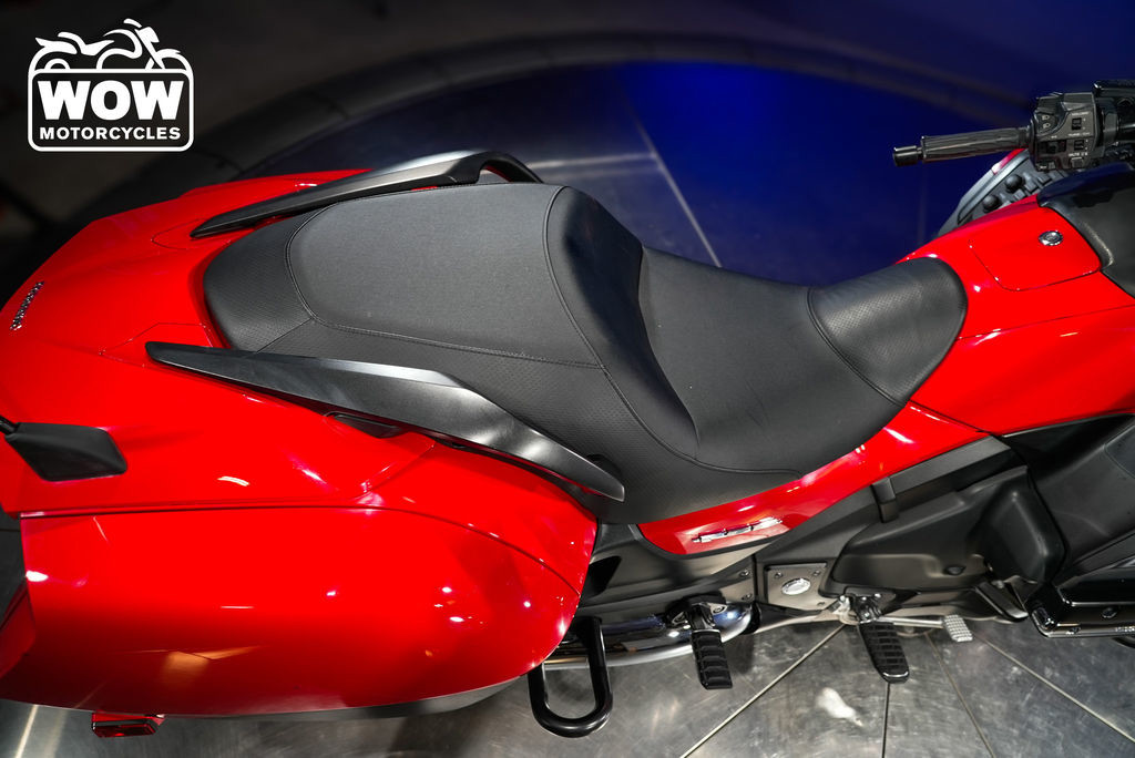 Gold Wing F6B