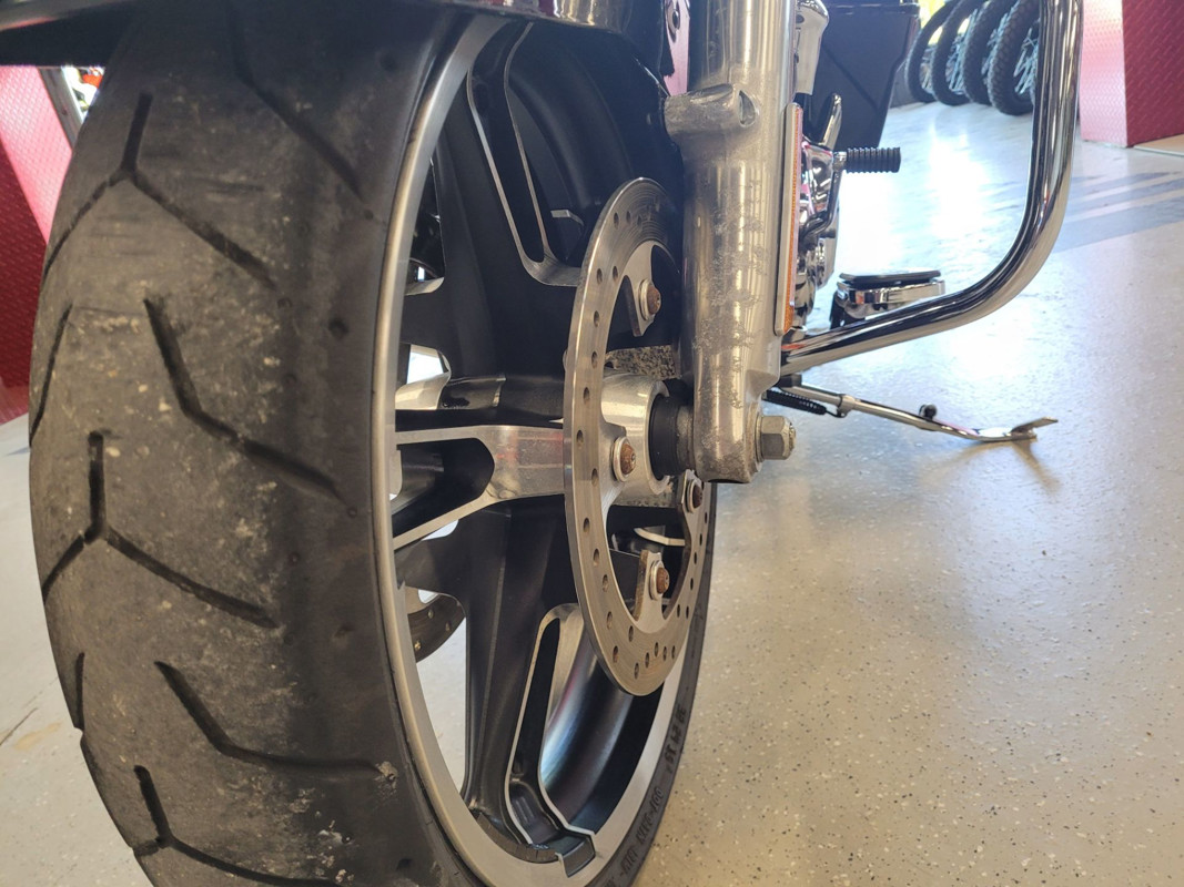 Street Glide®