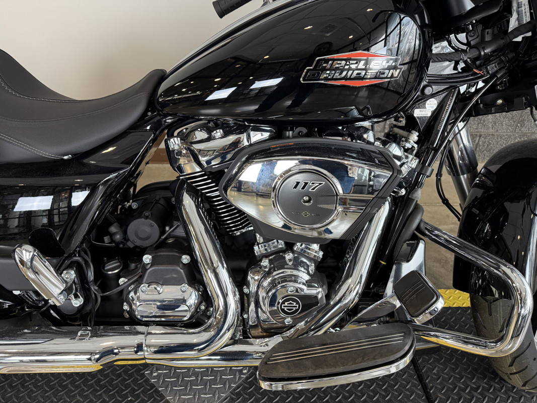 Street Glide®