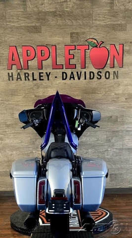 Street Glide®