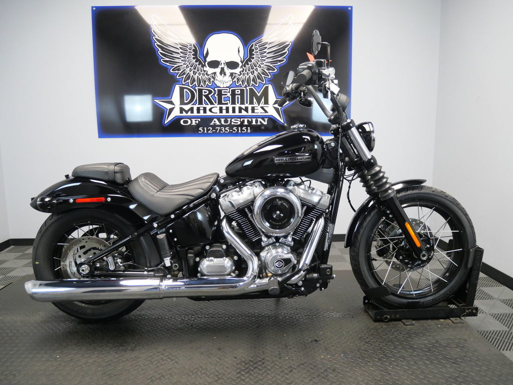 Street Bob®