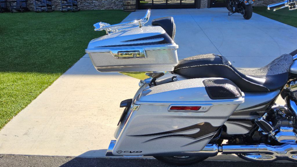 CVO® Street Glide®