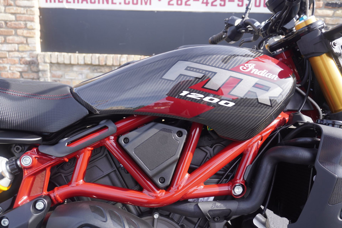 FTR R Carbon