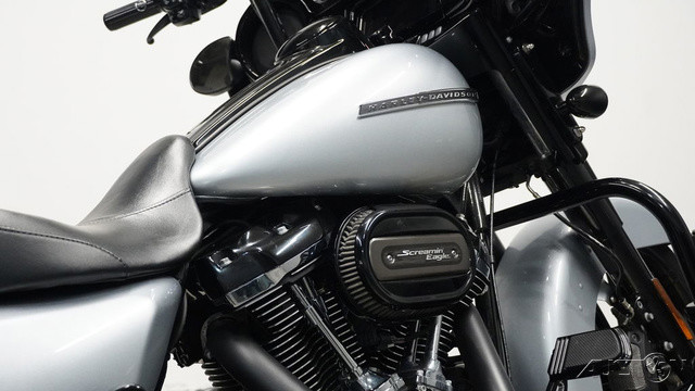 Street Glide® Special