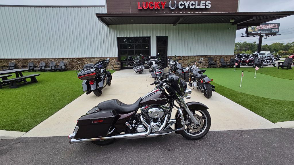 Street Glide®
