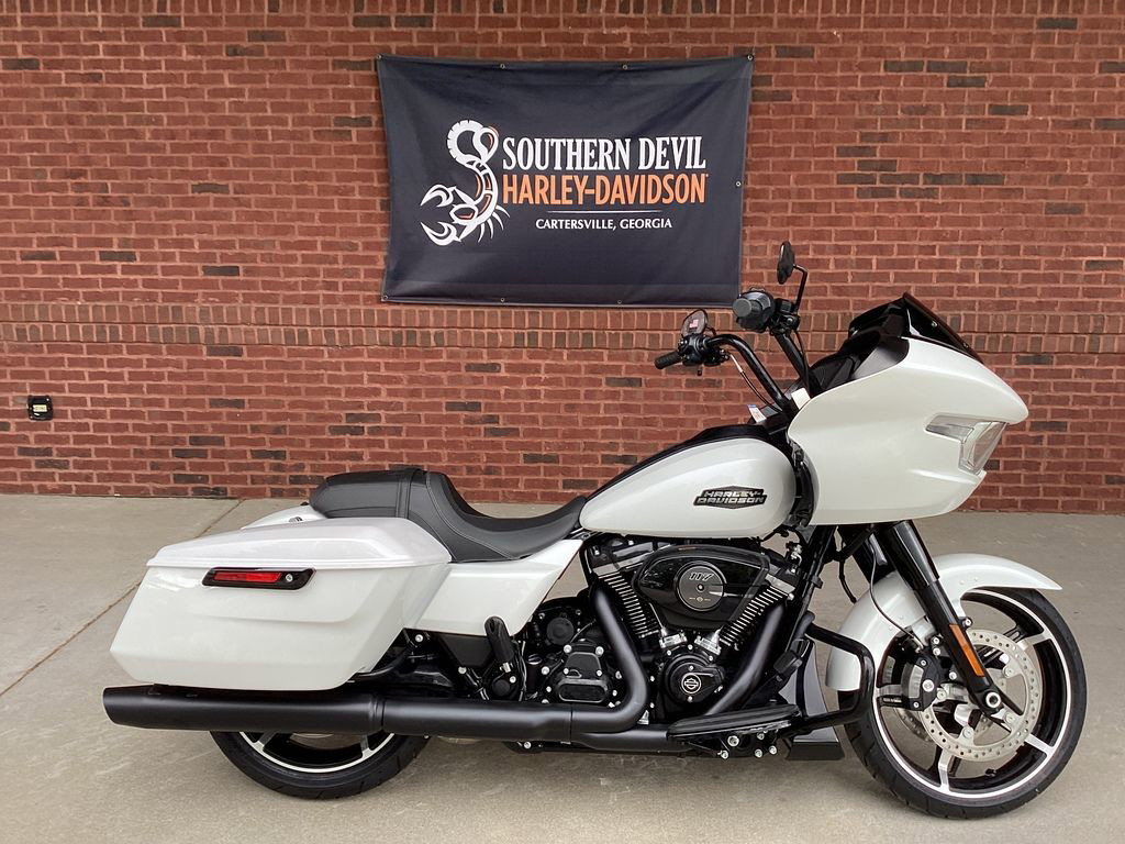 Road Glide®