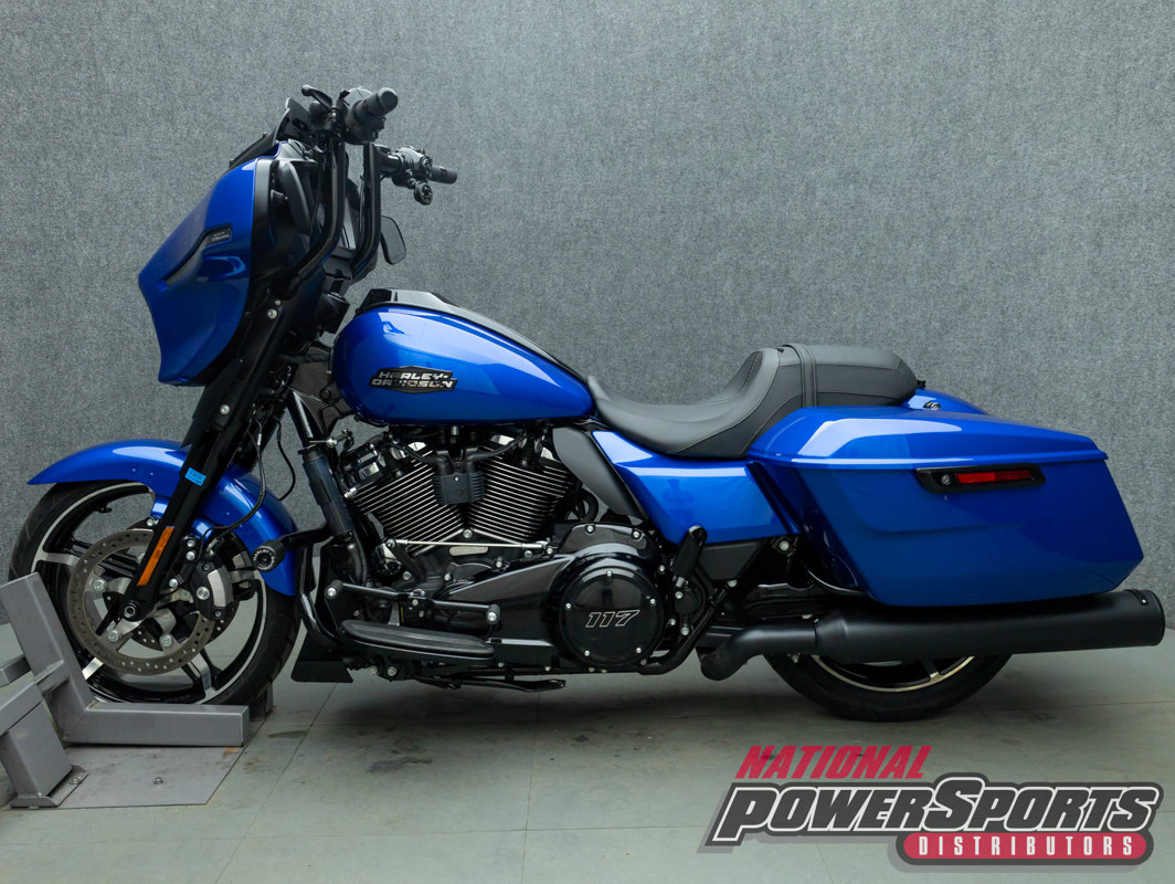 Street Glide®
