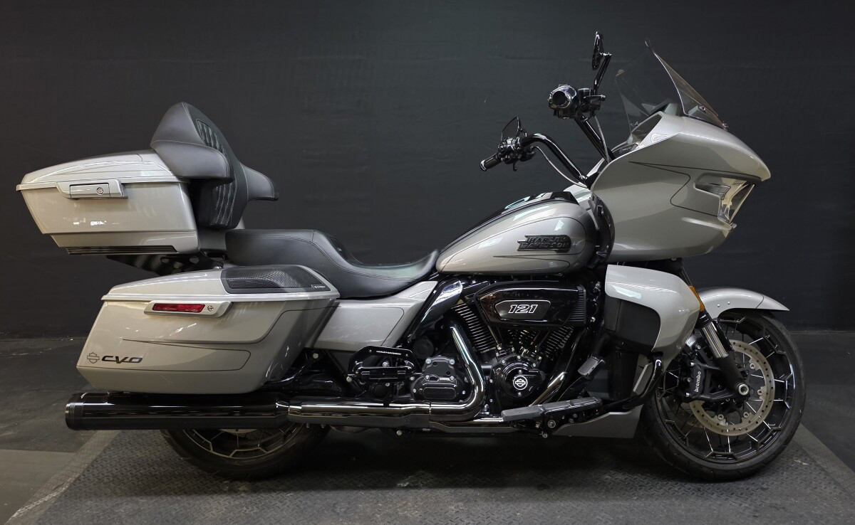 CVO® Road Glide®