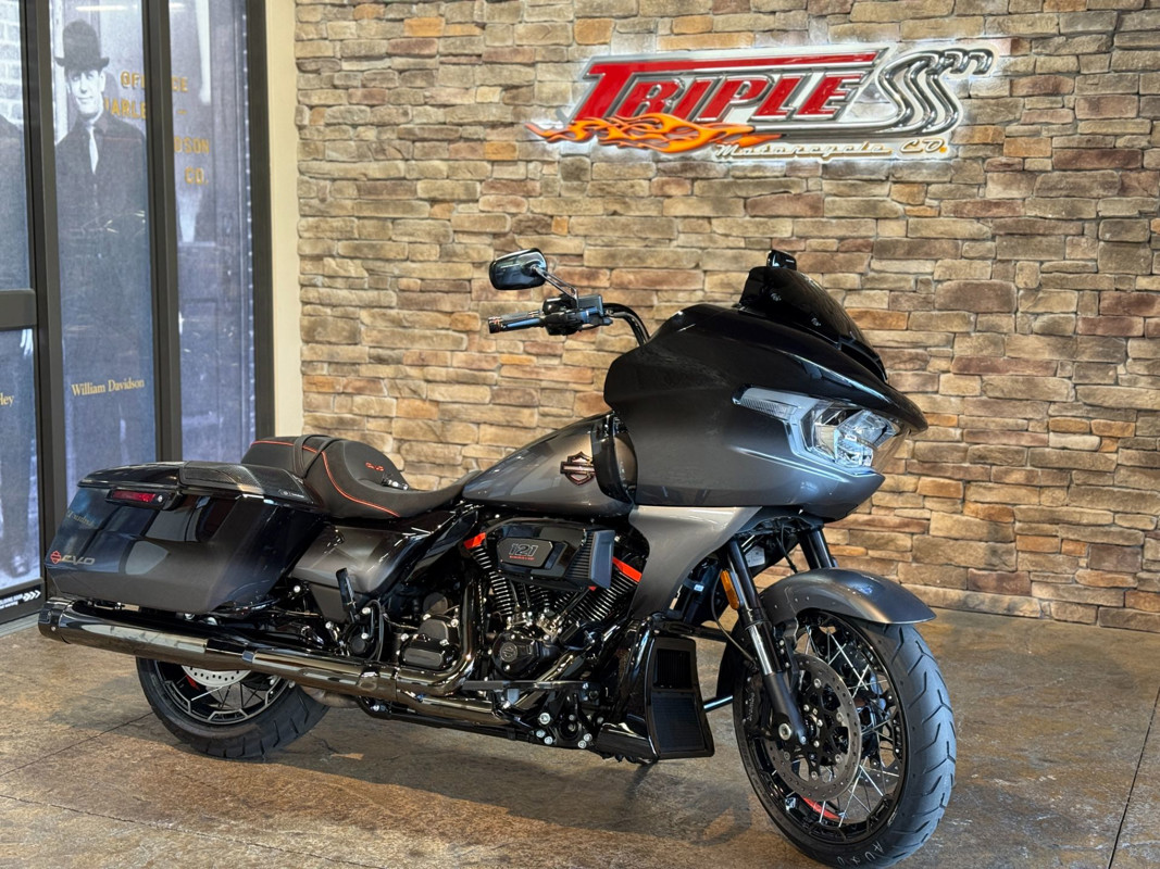 CVO® Road Glide®