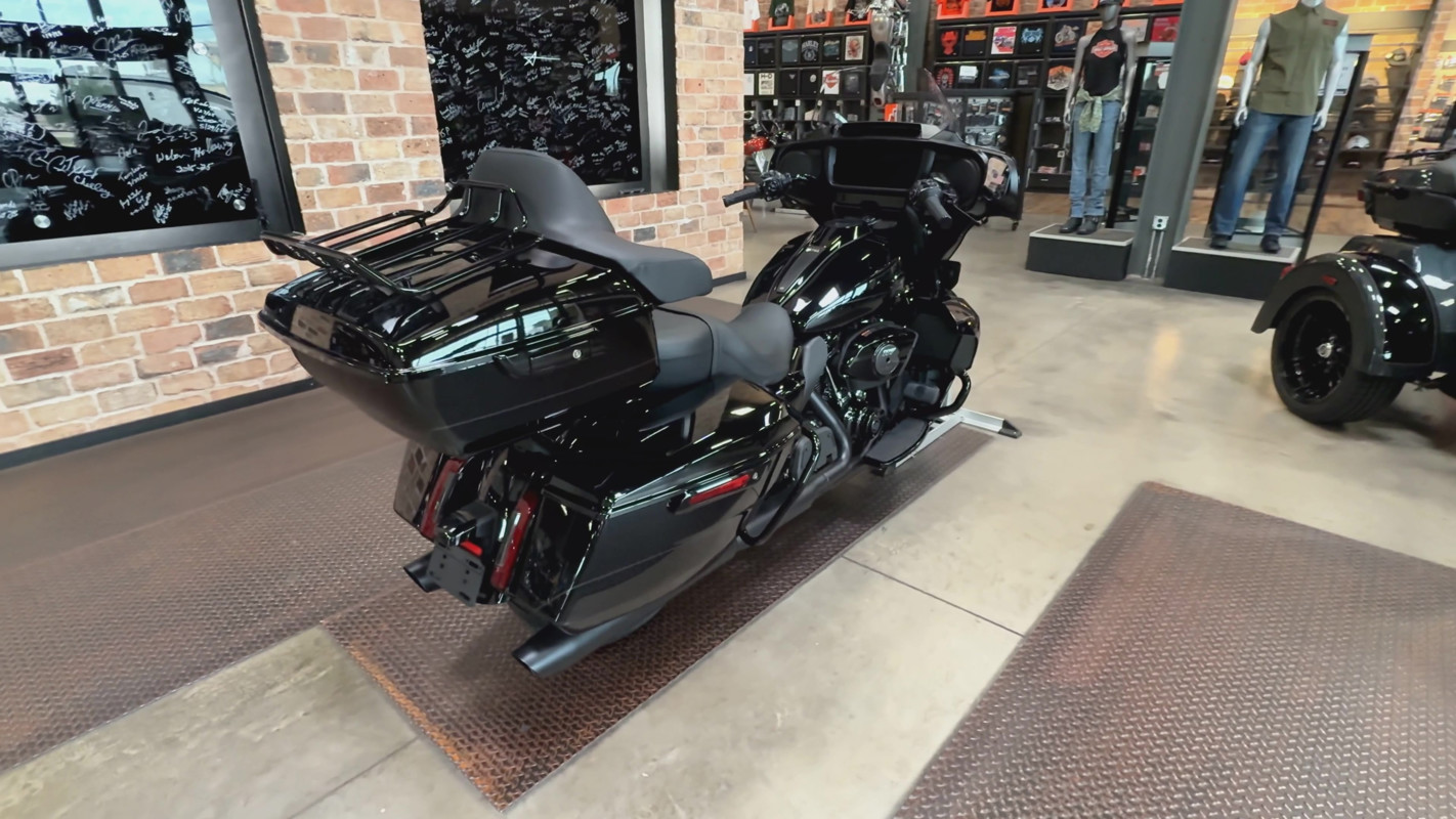 Street Glide® Ultra