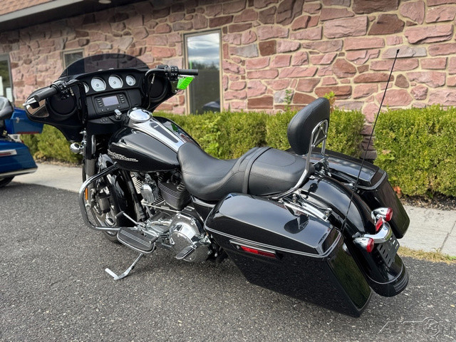 Street Glide®