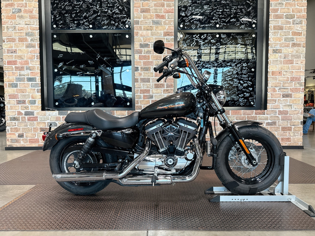 Sportster® 1200 Custom