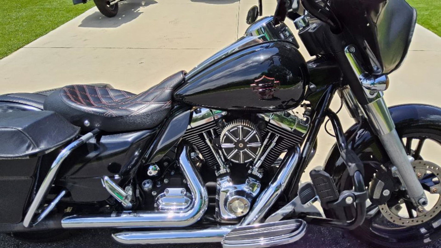 Street Glide®