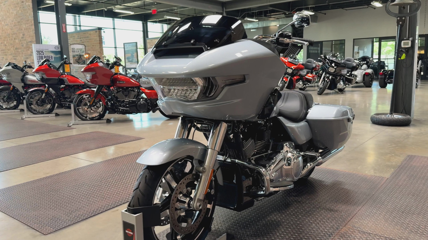 Road Glide®