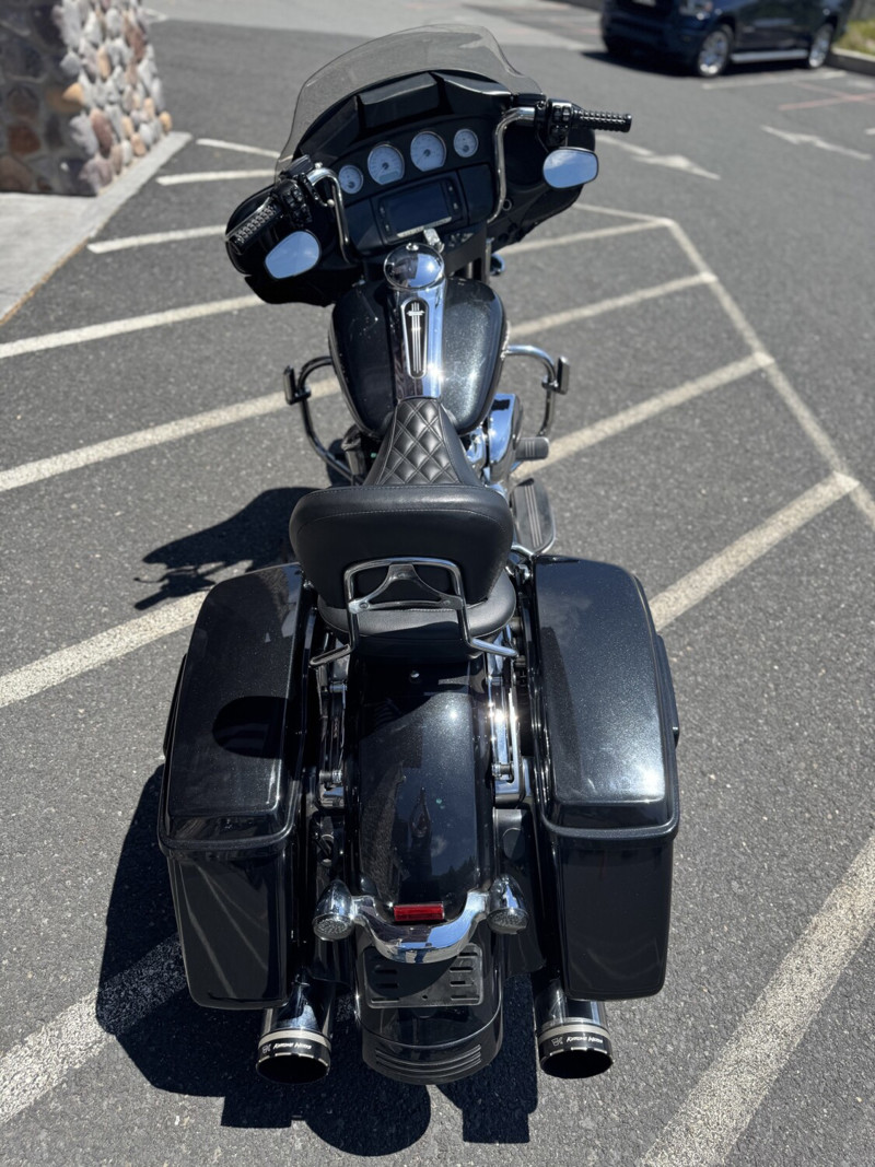 Street Glide®