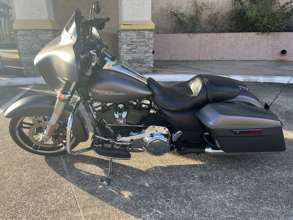 Street Glide® Special