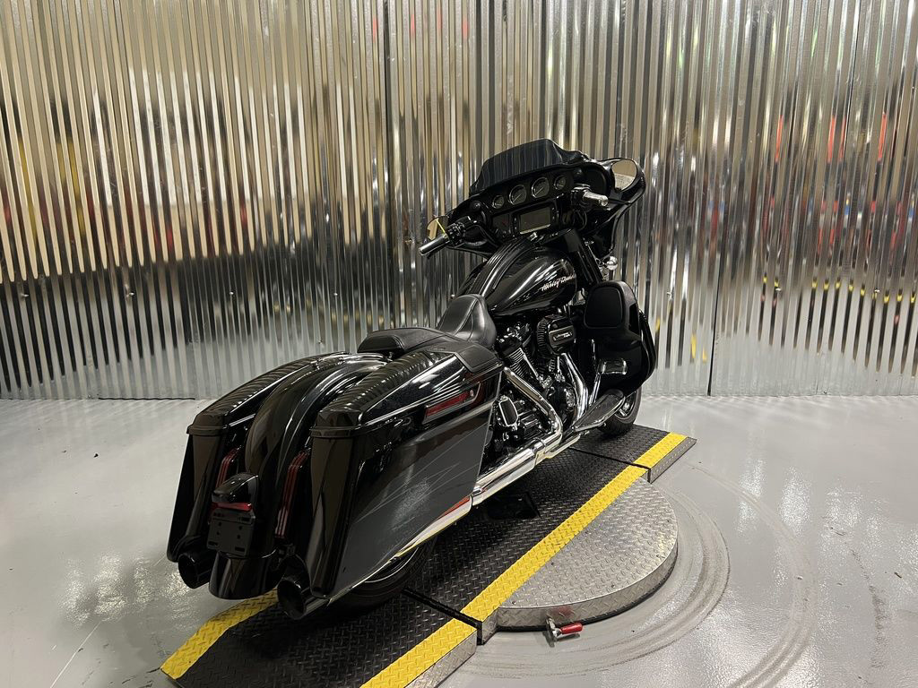 CVO® Street Glide®