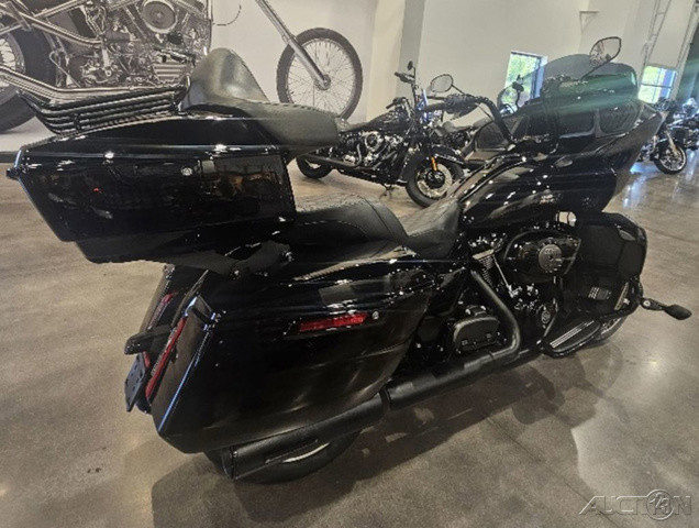 Road Glide®