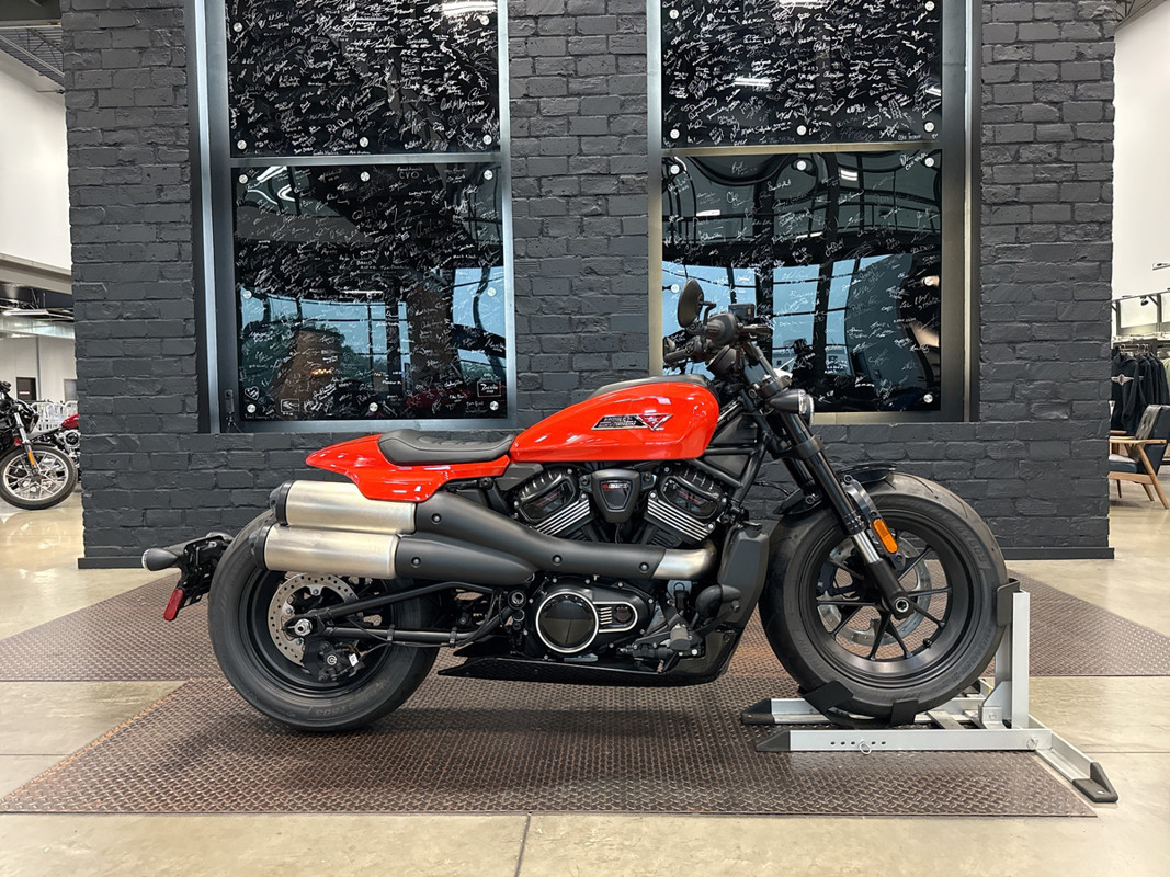 Sportster® S