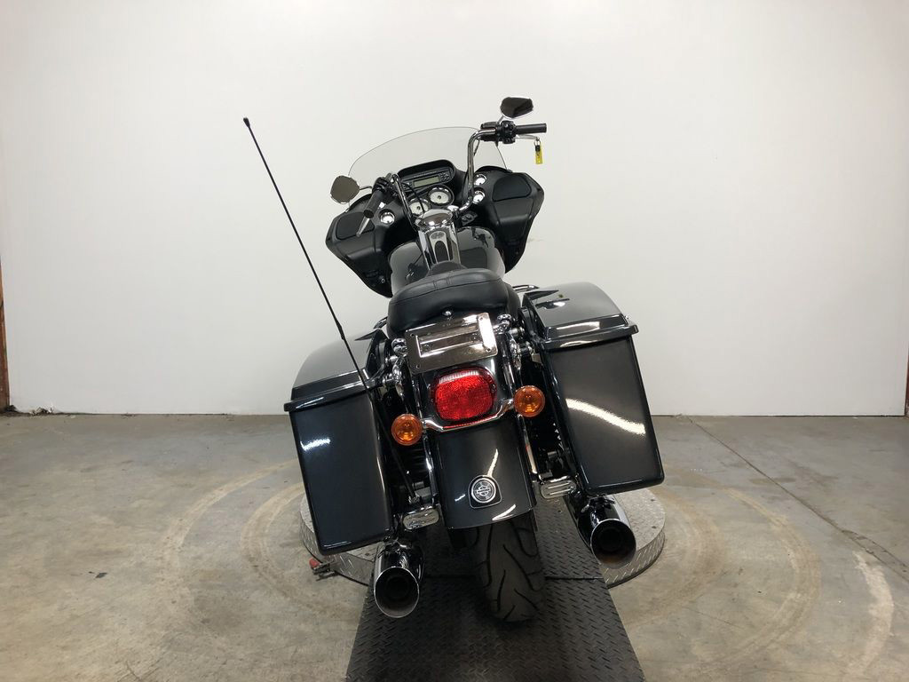 Road Glide®