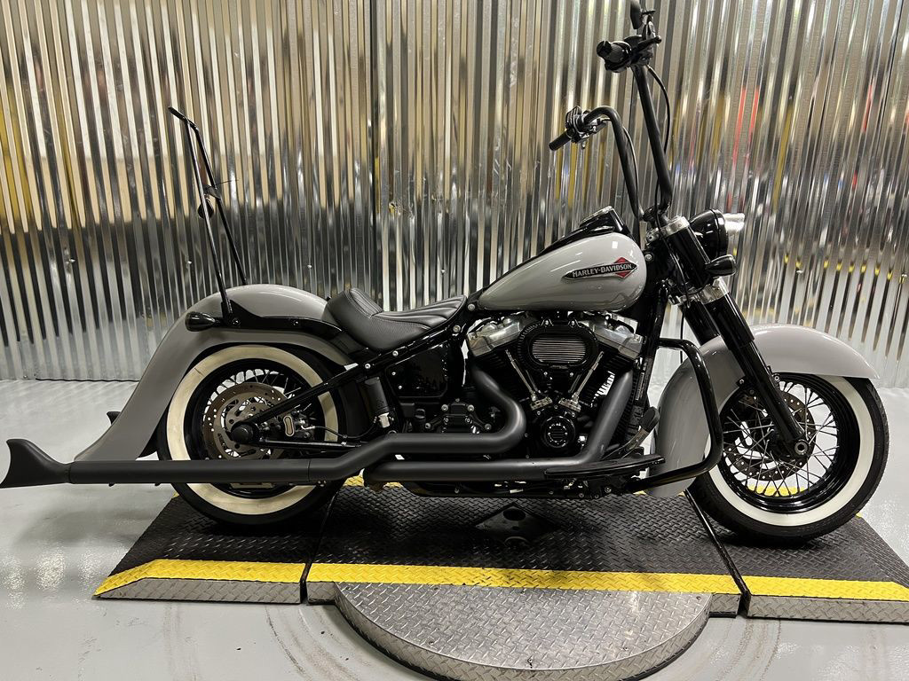 Softail® Slim®