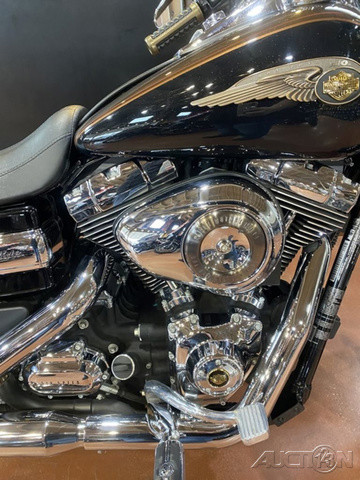 Dyna® Super Glide® Custom