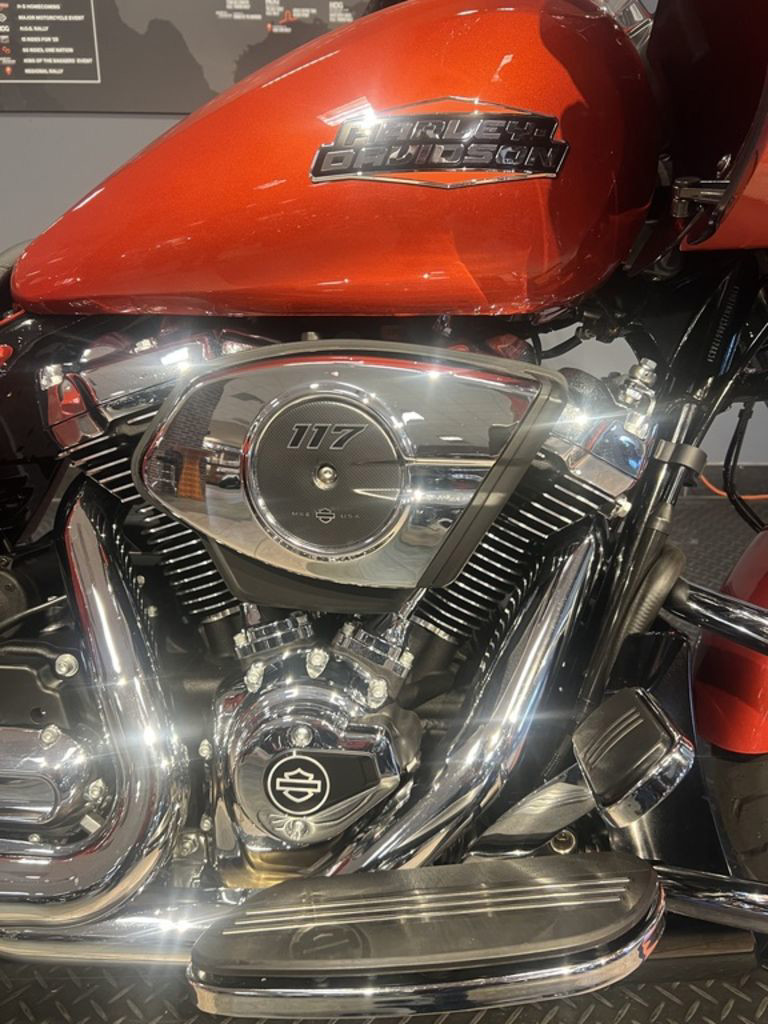 Road Glide®