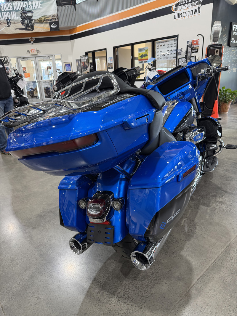 CVO® Street Glide® Limited