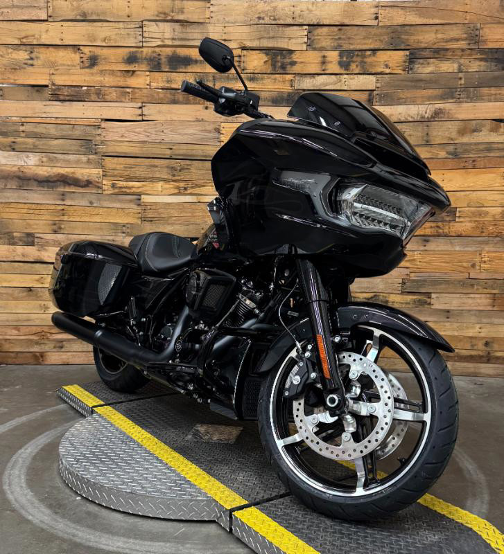 Road Glide®