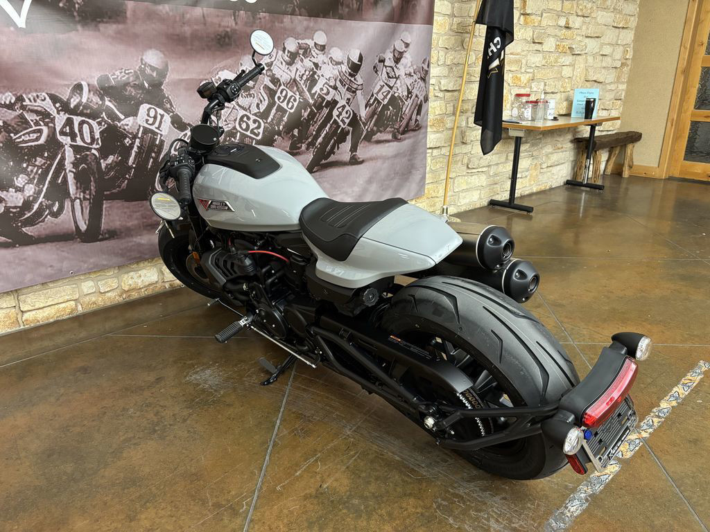 Sportster® S