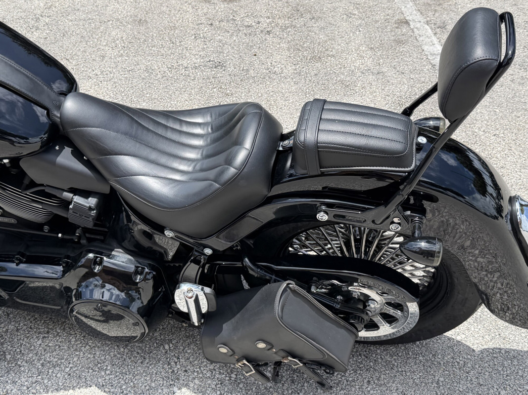 Softail® Slim® S