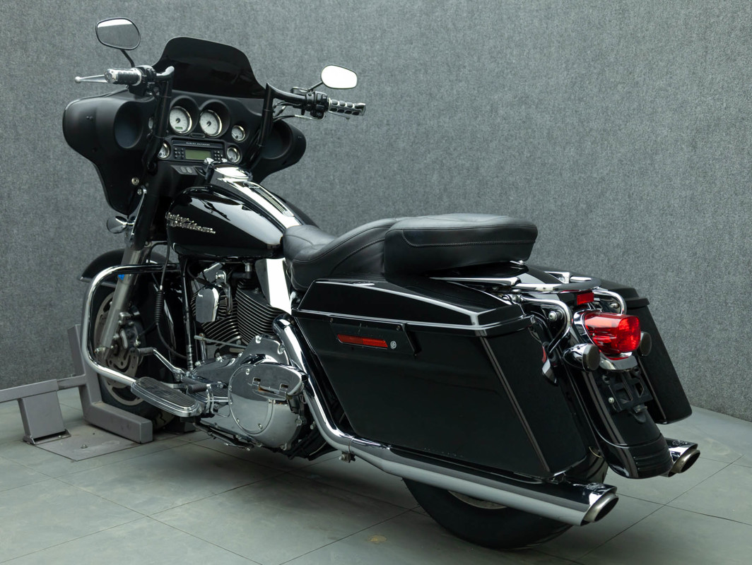 Street Glide®